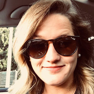 Meet your Posher, Melissa jo